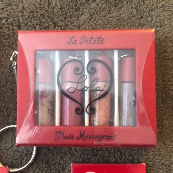 Huge lot of mini lipgloss keychains - Picture 2 of 3
